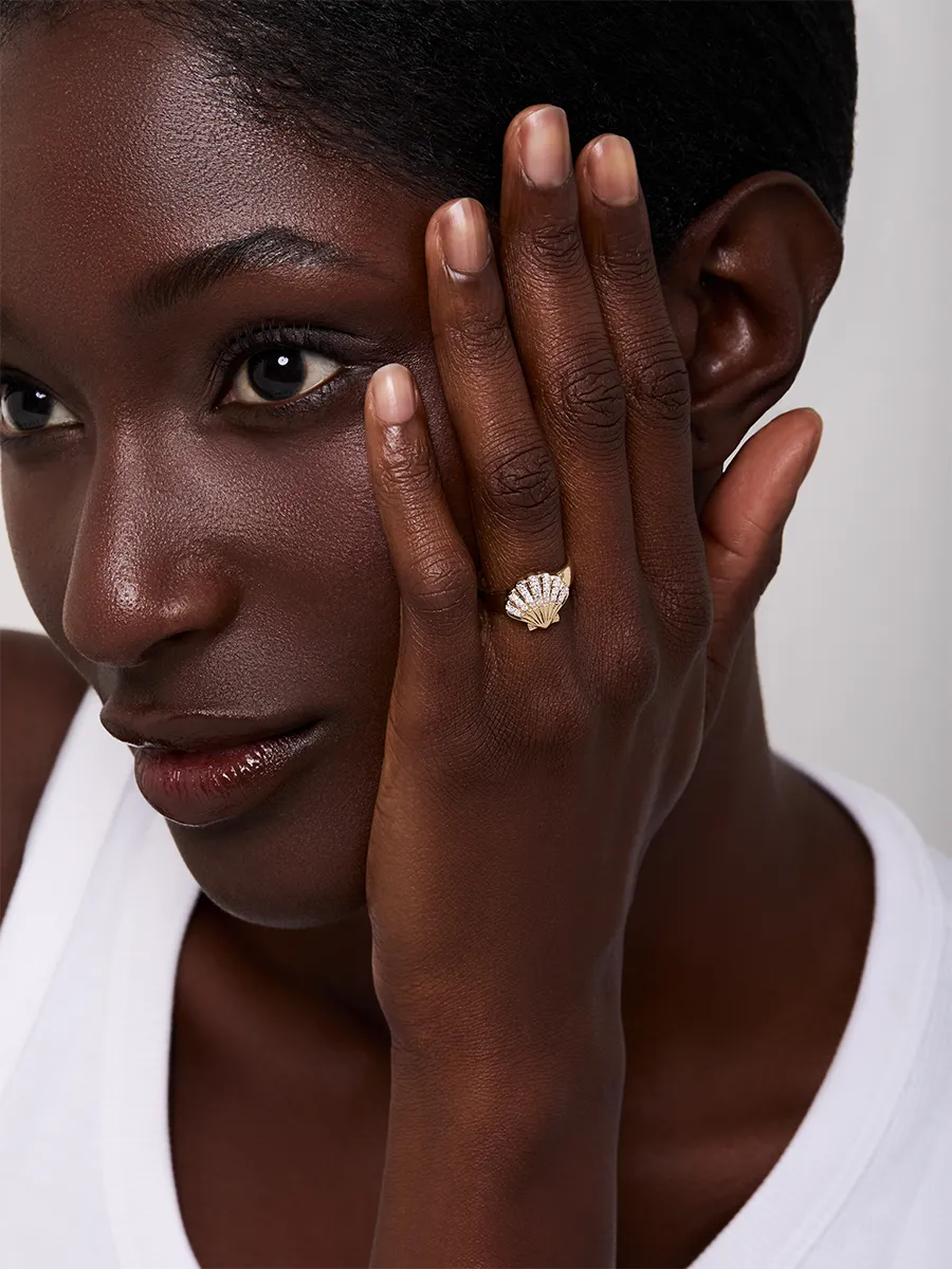 14kt Diamond Venus Signet Ring - Image 3