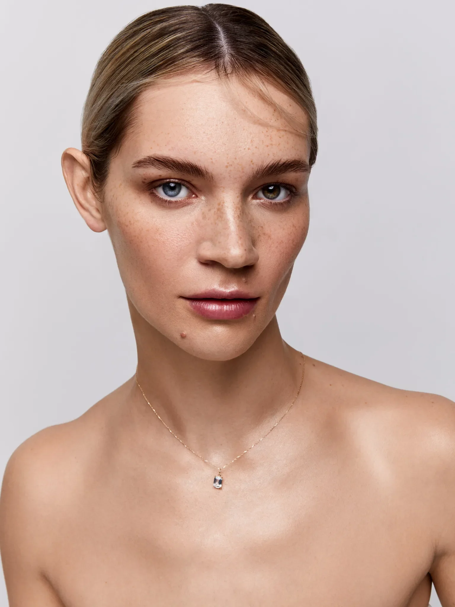 14kt Emerald Cut Green Amethyst Necklace - Image 4