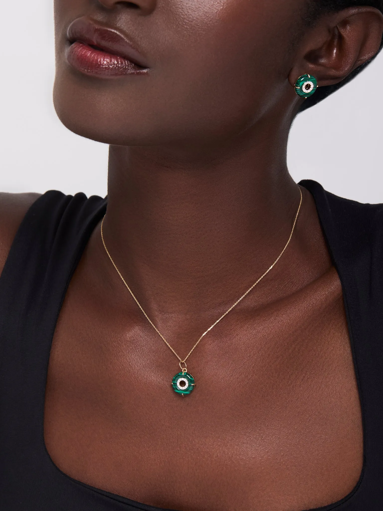 14kt Malachite Donut Diamond Inner Circle Necklace - Image 3
