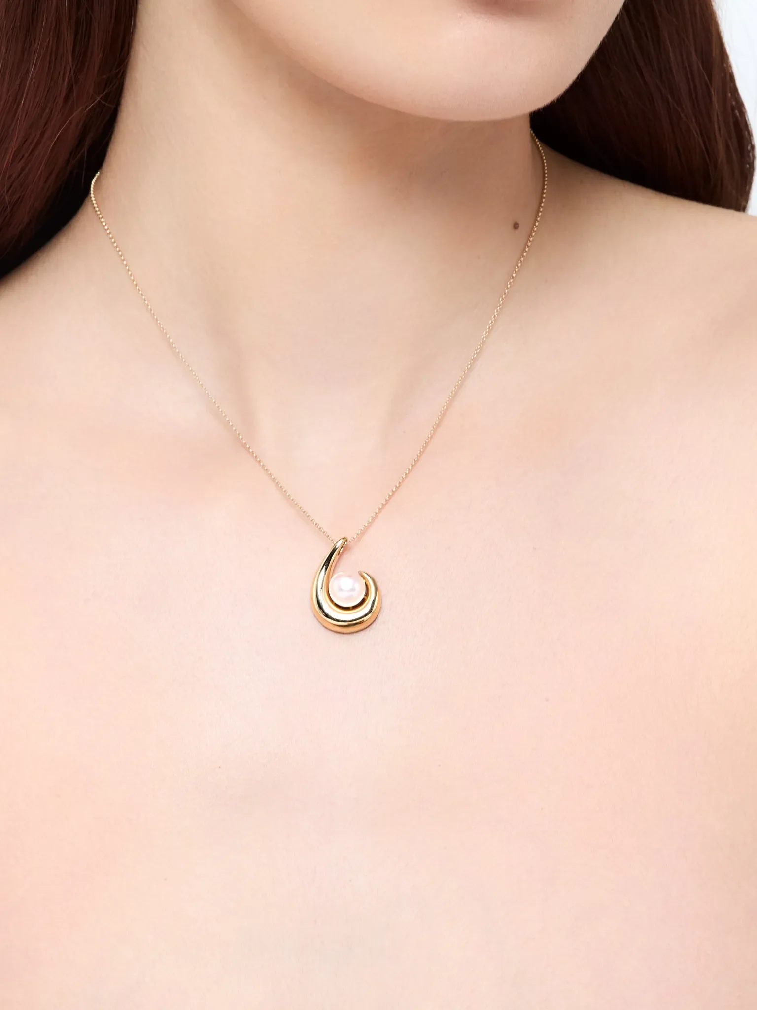 14kt Pearl Curl Necklace - Image 4