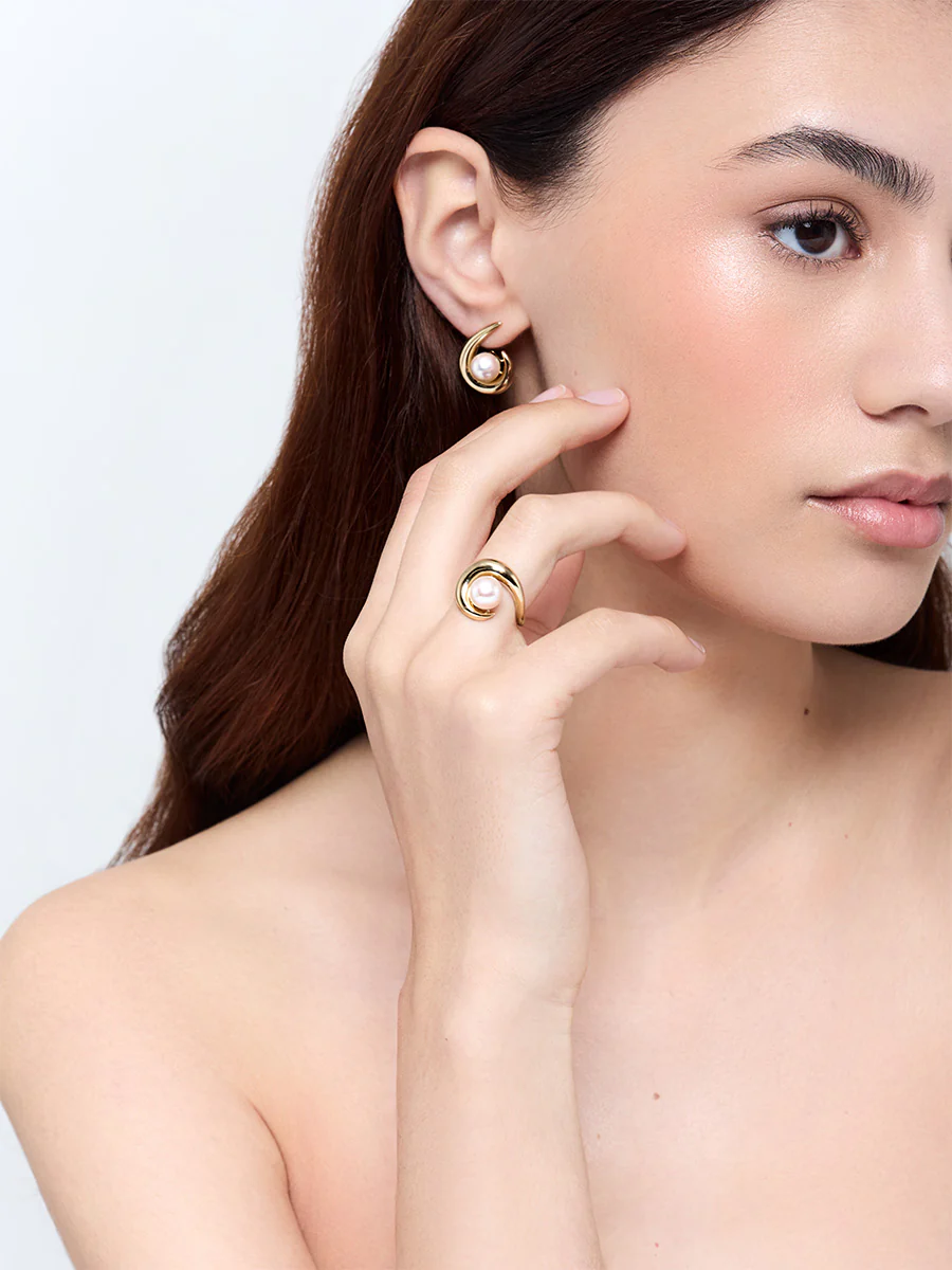 14kt Pearl Curl Ring - Image 3