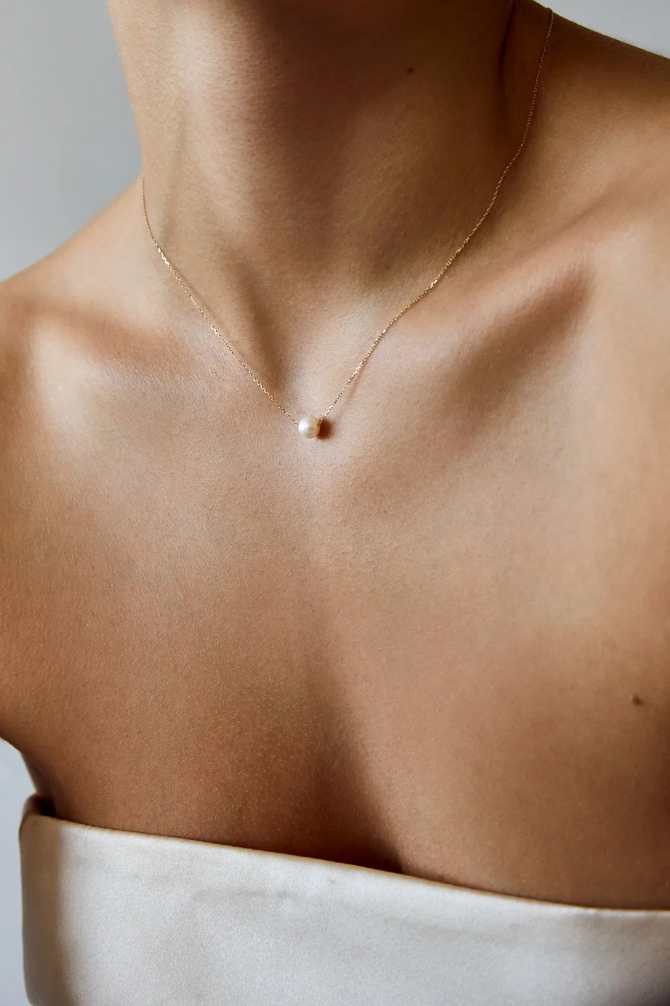 14kt Suspended Pearl Necklace - Image 2