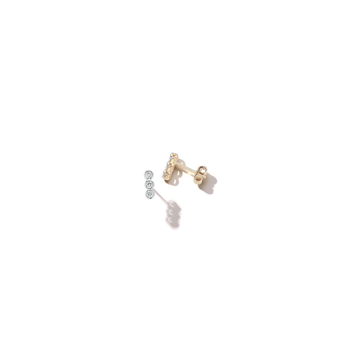 14kt Trio Diamond Bar Studs - Image 6