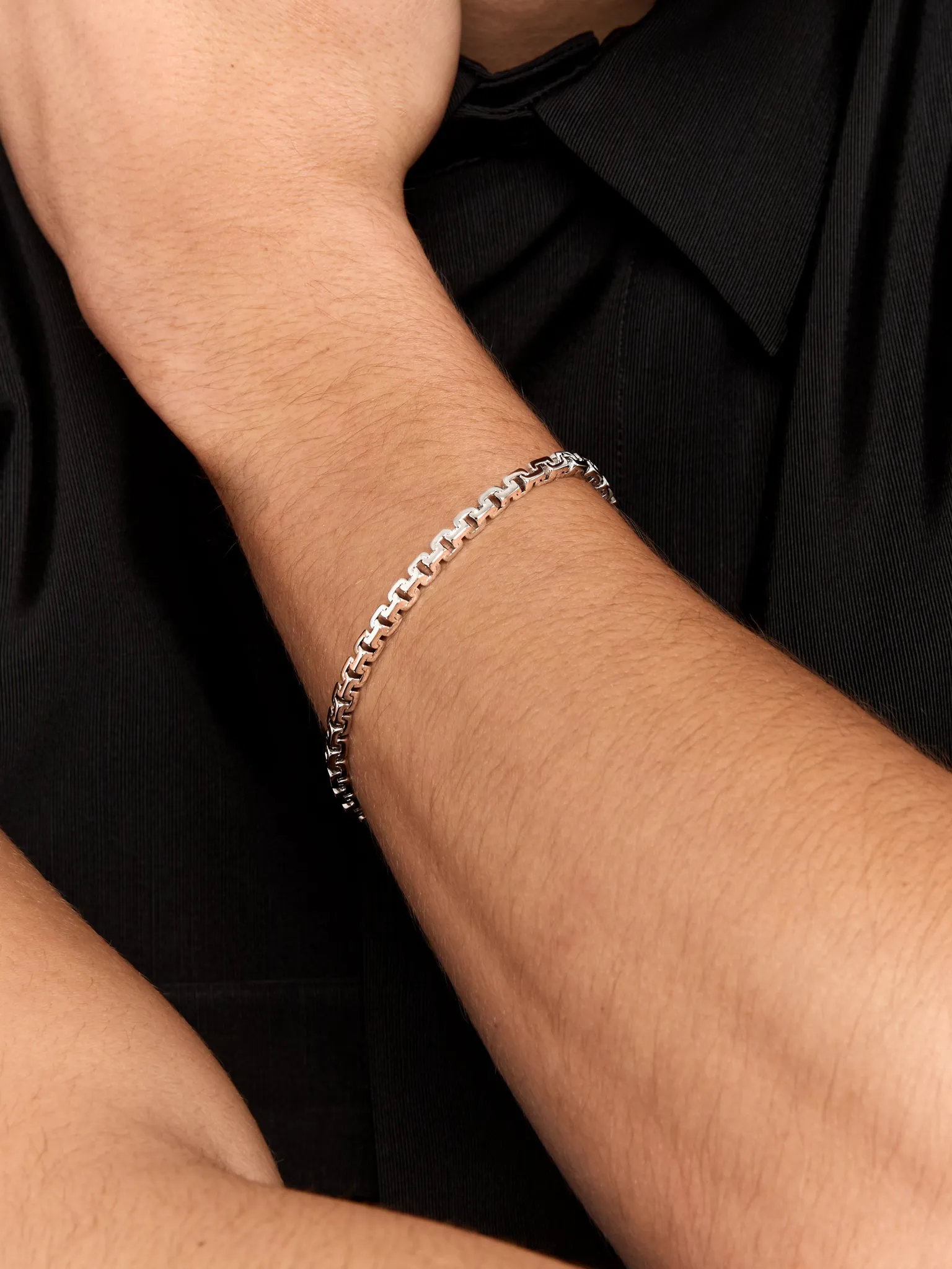 Square Link Chain Bracelet - Image 3