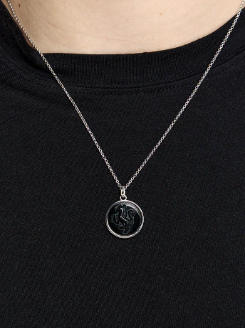 Stallion Carved Onyx Necklace - Image 3
